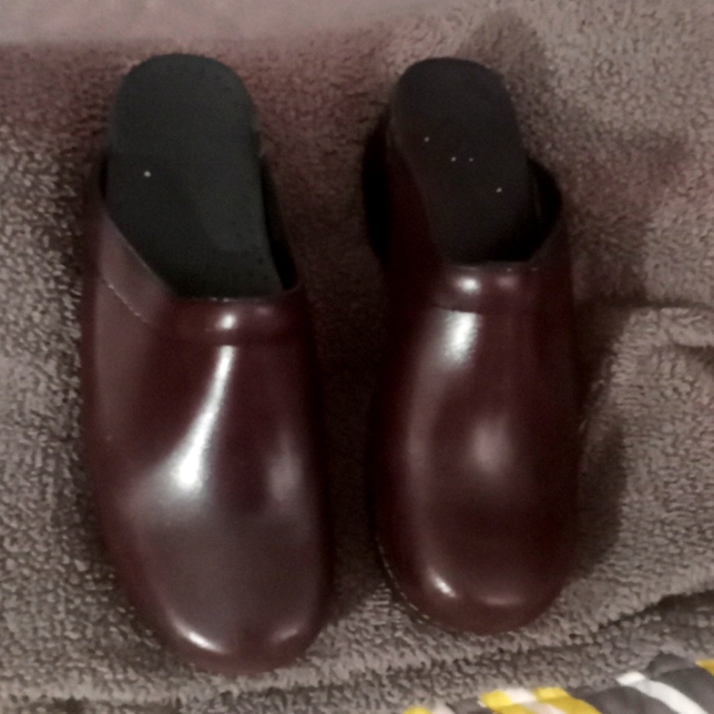 Chocolate brown Dansko clogs